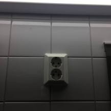 the bizarre outlets